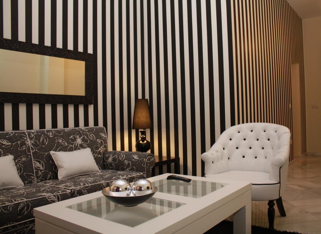 Singular Pilatos Apartment เซบีญา ภายนอก รูปภาพ